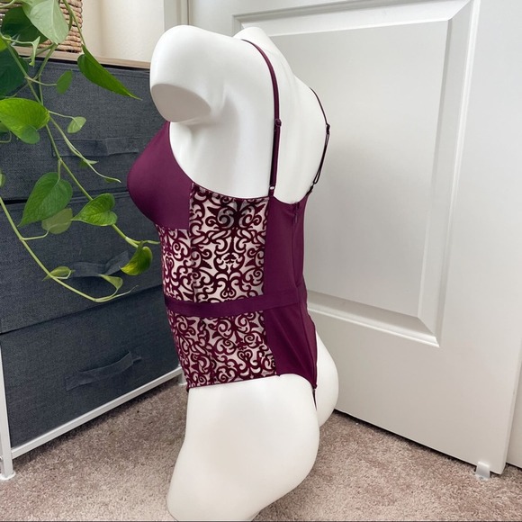 Victoria’s Secret Maroon Scroll Bodysuit Lingerie Thong Burgundy Velvet Medium - Picture 15 of 15